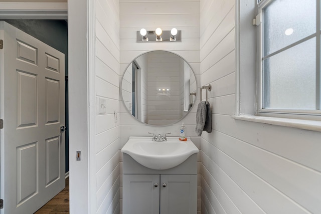 1190 Witshire Ct, Fort Walton Beach, FL 32547 - bathroom featuring vanity and wood finished floors