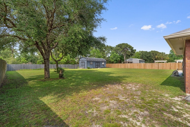 7302 Manatee St, Navarre, FL 32566 - view of yard