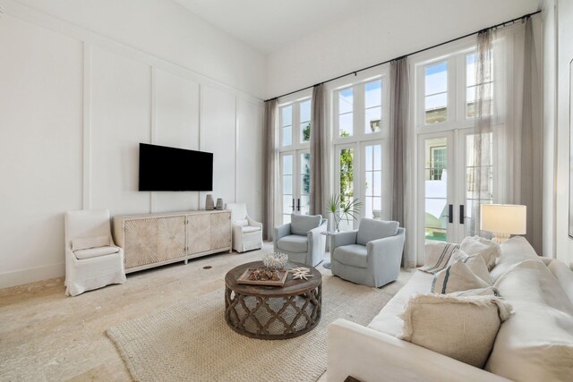 132 N Somerset St, Alys Beach, FL 32461 - living area with baseboards