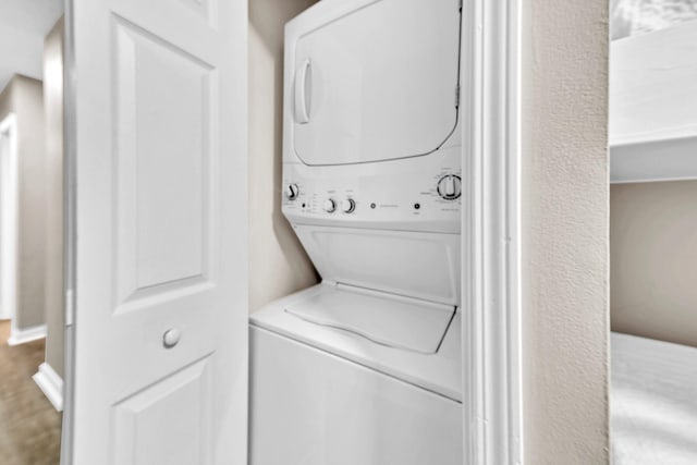 144 Spires Ln Unit 202, Santa Rosa Beach, FL 32459 - laundry area with stacked washer / dryer