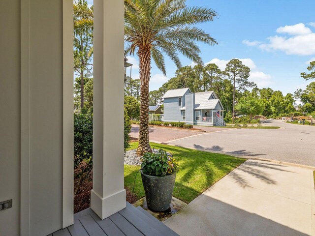 14 Bayshore Pines Ct, Miramar Beach, FL 32550 - view of front facade featuring covered porch