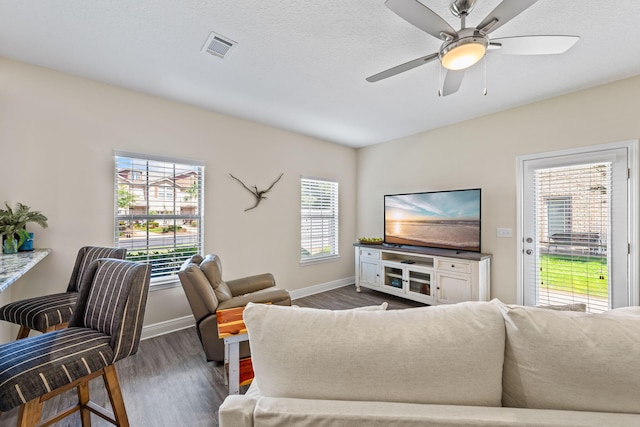 8856 Brown Pelican Cir, Navarre, FL 32566 - photo 13