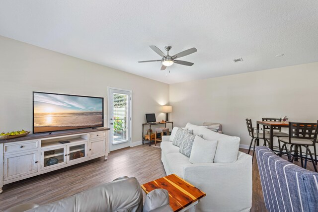 8856 Brown Pelican Cir, Navarre, FL 32566 - photo 15