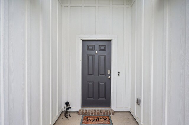 125 Hobson Ave, Crestview, FL 32539 - view of entrance to property