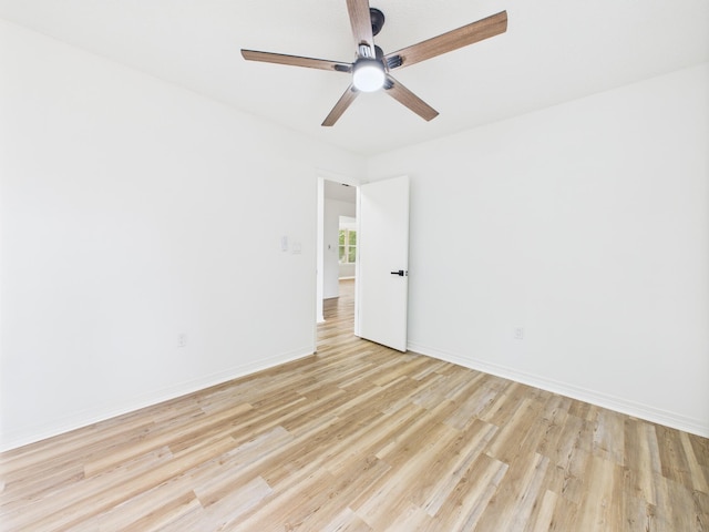 175 Villacrest Dr, Crestview, FL 32536 - unfurnished room featuring light wood-style floors, a ceiling fan, and baseboards