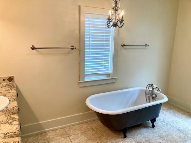 290 Crescent Dr, Defuniak Springs, FL 32435 - photo 57