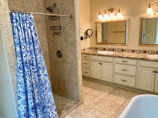 290 Crescent Dr, Defuniak Springs, FL 32435 - photo 58
