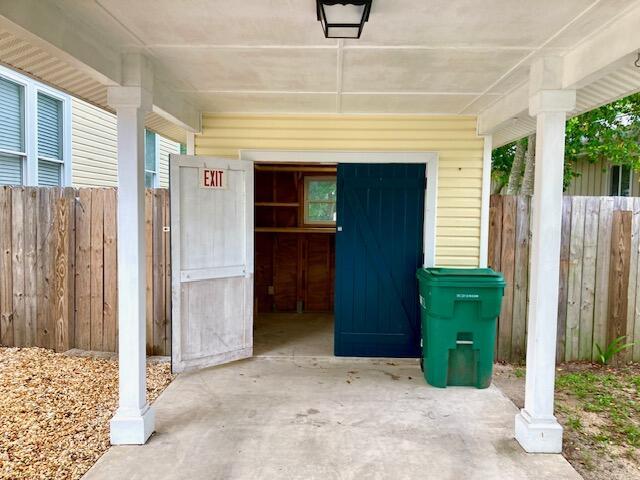 290 Crescent Dr, Defuniak Springs, FL 32435 - photo 77