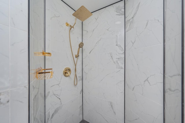 4680 Lovegrass Ln, Crestview, FL 32539 - bathroom with a tile shower