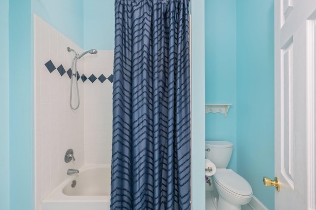 4680 Lovegrass Ln, Crestview, FL 32539 - bathroom featuring toilet and shower / tub combo with curtain