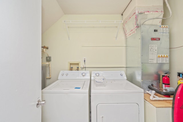 208 3rd St Unit J, Fort Walton Beach, FL 32548 - laundry room featuring washer and clothes dryer