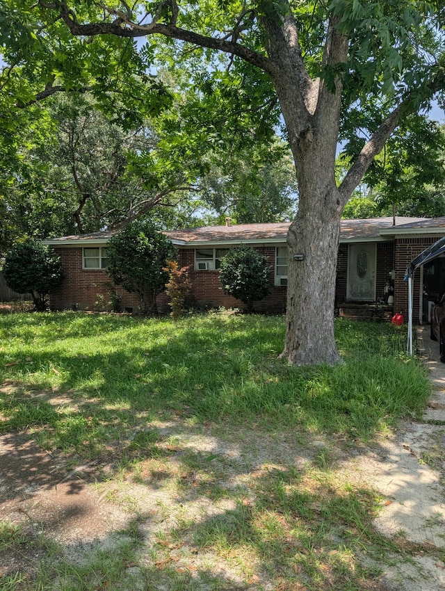 205 Cloverdale Blvd, Fort Walton Beach, FL 32547 - view of grassy yard