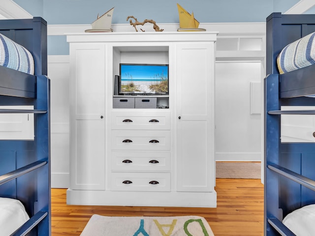 125 Silver Laurel Way, Santa Rosa Beach, FL 32459 - walk in closet with light wood-style flooring