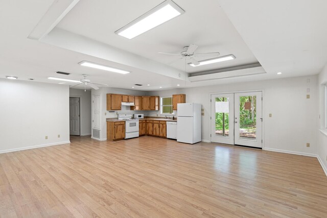 180 E Mitchell Ave, Santa Rosa Beach, FL 32459 - kitchen with white appliances, ceiling fan, light wood-style floors, baseboards, and recessed lighting