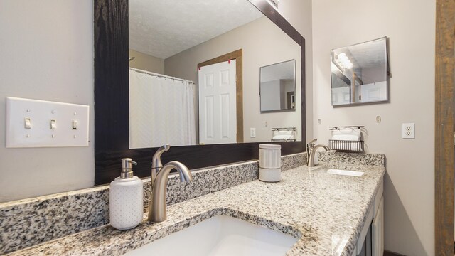 241 Mullet Dr, Freeport, FL 32439 - full bathroom featuring double vanity