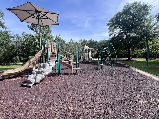 201 Pinque Coat Ct, Crestview, FL 32536 - view of community playground