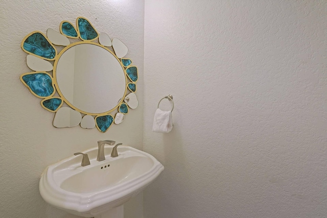 330 Tang O Mar Dr, Destin, FL 32550 - bathroom featuring a sink