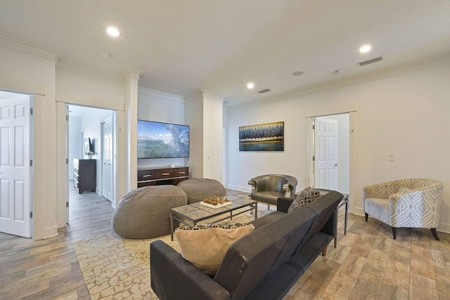 330 Tang O Mar Dr, Destin, FL 32550 - living room featuring light wood-type flooring, ornamental molding, and recessed lighting