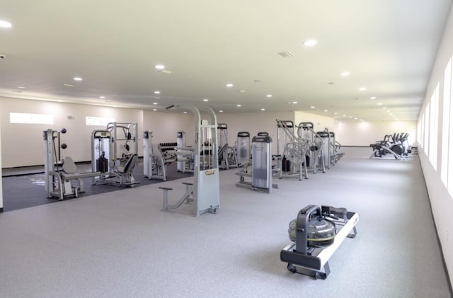 629 Earl Godwin Rd, Freeport, FL 32439 - gym with recessed lighting