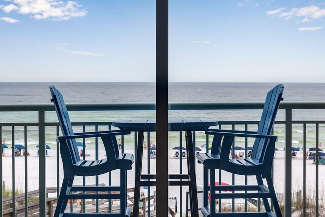 866 Santa Rosa Blvd Unit 302, Fort Walton Beach, FL 32548 - balcony featuring a water view