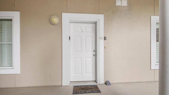 113 SE Brooks St Unit 204, Fort Walton Beach, FL 32548 - entrance to property featuring stucco siding