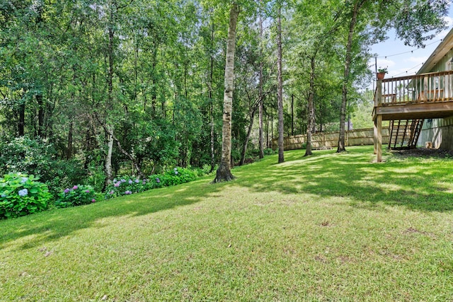 319 Key Lime Pl, Crestview, FL 32536 - view of yard with a deck