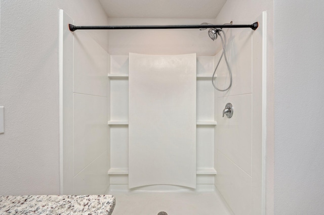 4652 Honor Guard Way, Crestview, FL 32539 - full bathroom with a shower