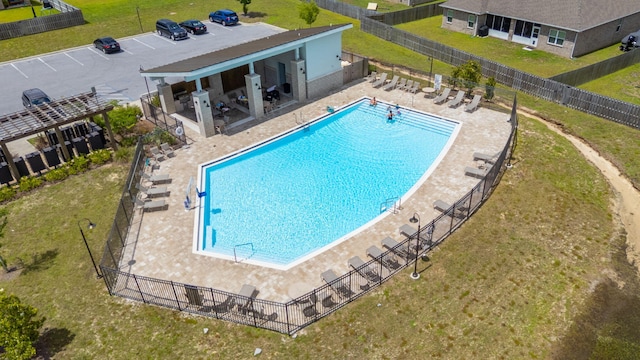 4652 Honor Guard Way, Crestview, FL 32539 - community pool with a patio