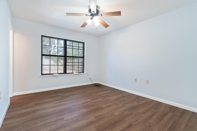 1421 Mixon Dr, Fort Walton Beach, FL 32547 - photo 23