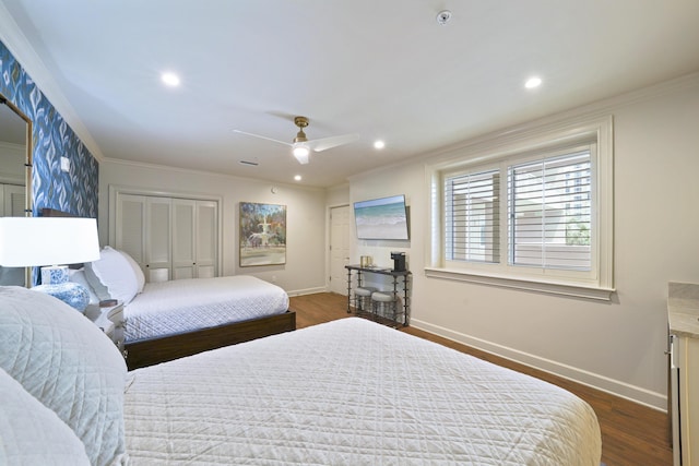 219 Scenic Gulf Dr Unit 930, Miramar Beach, FL 32550 - bedroom featuring dark wood-style flooring, crown molding, recessed lighting, a closet, and a ceiling fan