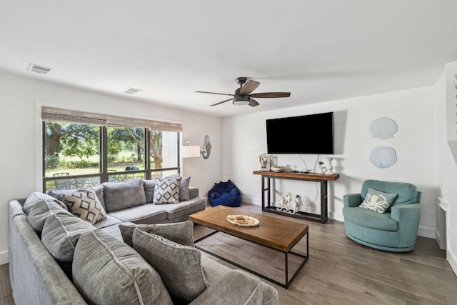 736 Sandpiper Pl Unit 10525, Miramar Beach, FL 32550 - living area featuring a ceiling fan and wood finished floors