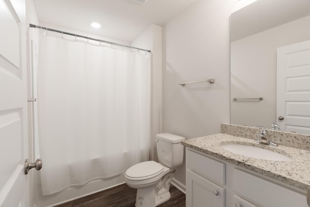 919 Sandbar Loop, Crestview, FL 32539 - full bathroom with wood finished floors, vanity, shower / bath combo with shower curtain, and recessed lighting