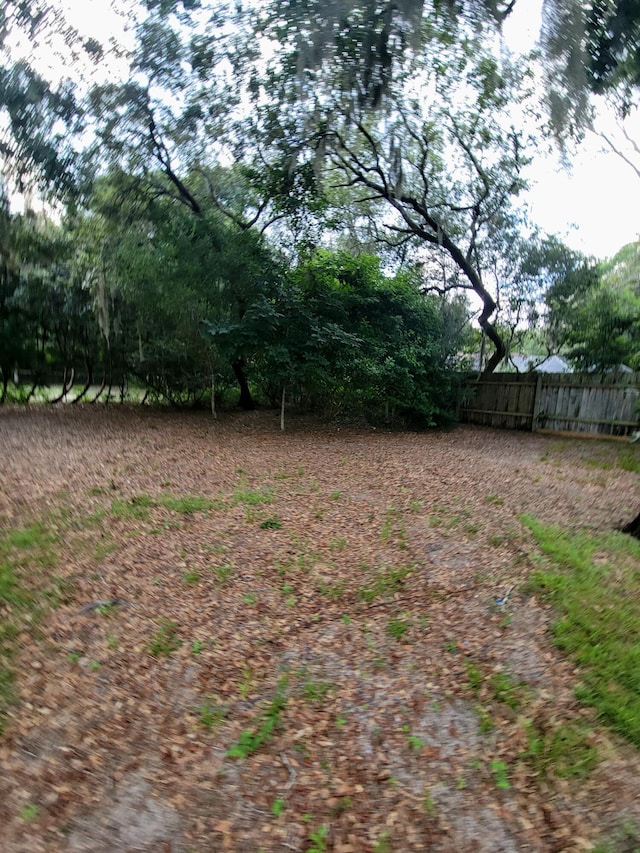 6868 E Bay Blvd, Navarre, FL 32566 - view of yard