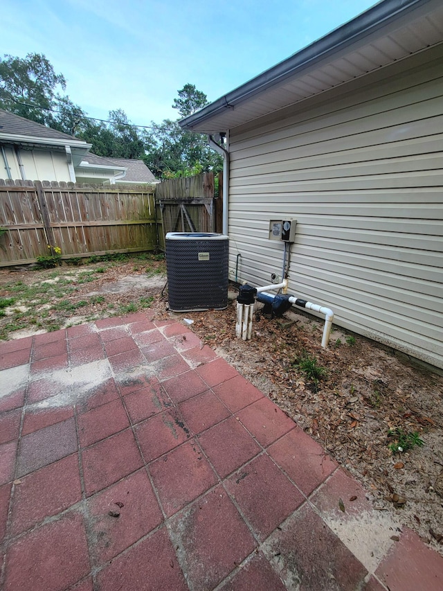 6868 E Bay Blvd, Navarre, FL 32566 - view of patio / terrace