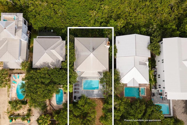 83 Sunfish St, Destin, FL 32541 - aerial overview of property's location with a pool area and property boundaries highlighted