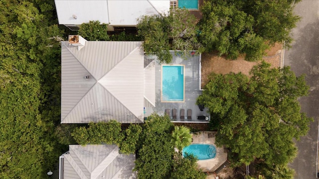 83 Sunfish St, Destin, FL 32541 - view of subject property featuring a pool