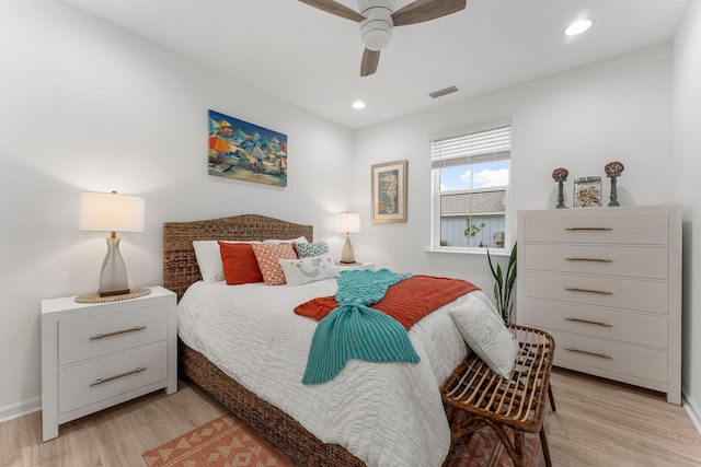 8668 Shell Sink Dr, Panama City Beach, FL 32413 - bedroom featuring light wood-type flooring, recessed lighting, and ceiling fan