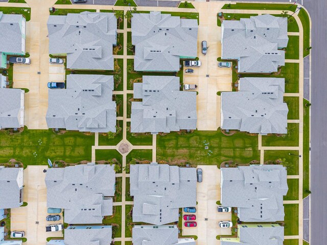 8668 Shell Sink Dr, Panama City Beach, FL 32413 - aerial perspective of suburban area