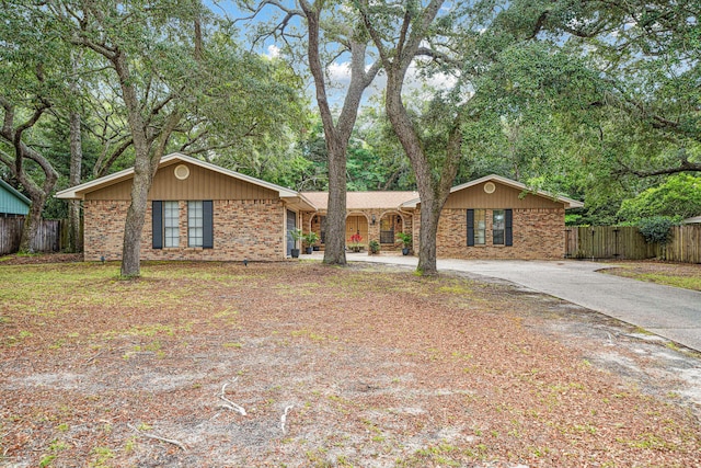213 Olde Post Rd, Niceville, FL 32578 - photo 6