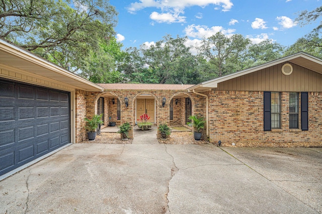 213 Olde Post Rd, Niceville, FL 32578 - photo 1