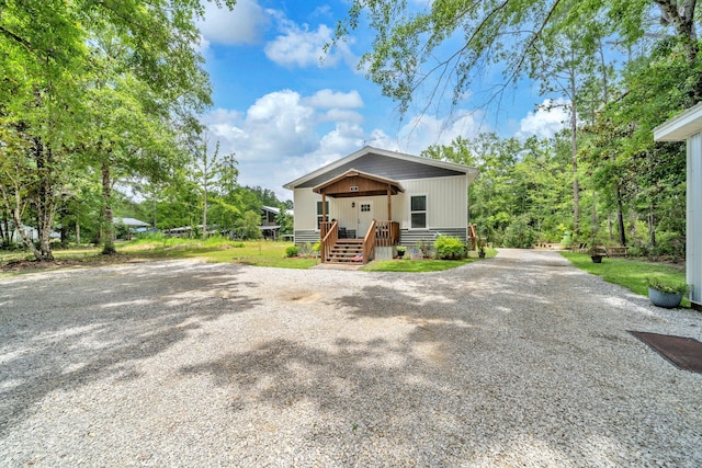 52 Lazy Bone St, Vernon, FL 32462 - view of front of home featuring covered porch