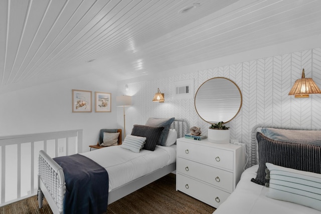 4984 W County Highway 30a Unit 5B, Santa Rosa Beach, FL 32459 - bedroom with lofted ceiling