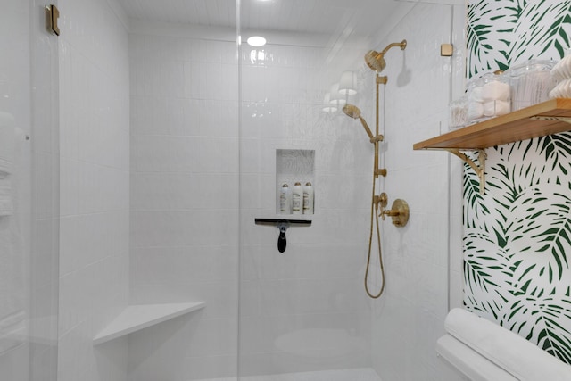 4984 W County Highway 30a Unit 5B, Santa Rosa Beach, FL 32459 - bathroom with toilet and a tile shower