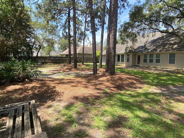 64 Hampton Cir, Niceville, FL 32578 - view of yard
