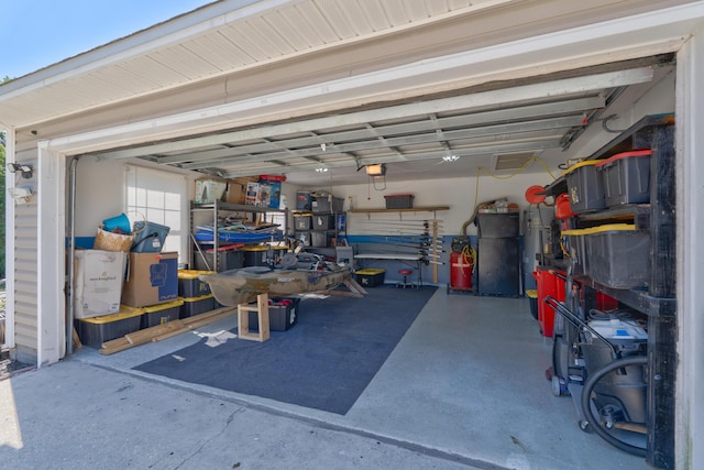 405 Bobby Dr, Crestview, FL 32536 - garage featuring a garage door opener