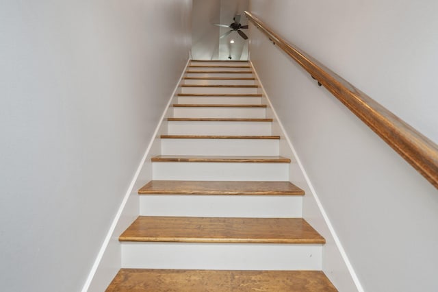 2580 Taylor Rd, Crestview, FL 32536 - stairway featuring a ceiling fan