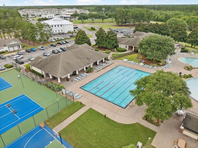 419 Symphony Way, Freeport, FL 32439 - bird's eye view of a pool