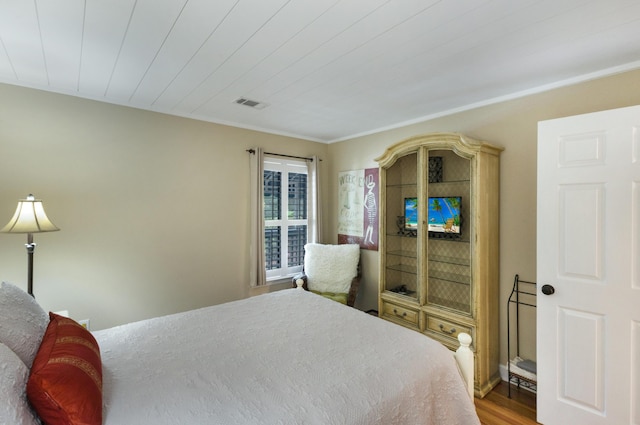 310 Westlake Ct Unit 310, Niceville, FL 32578 - bedroom with wood finished floors