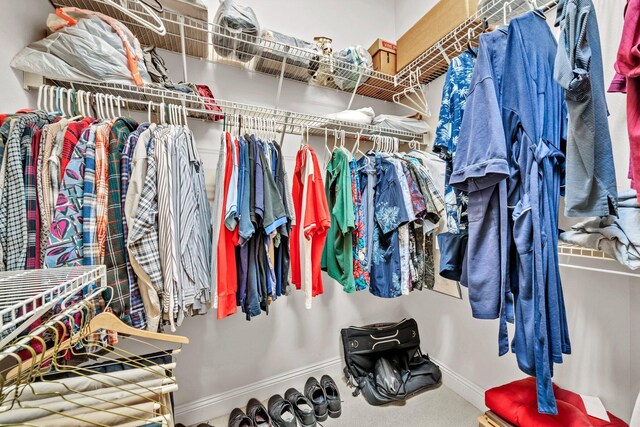 423 Maritime Ct, Destin, FL 32541 - walk in closet featuring carpet floors