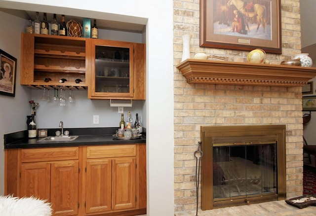 1262 Whitewood Way, Niceville, FL 32578 - indoor wet bar with a fireplace